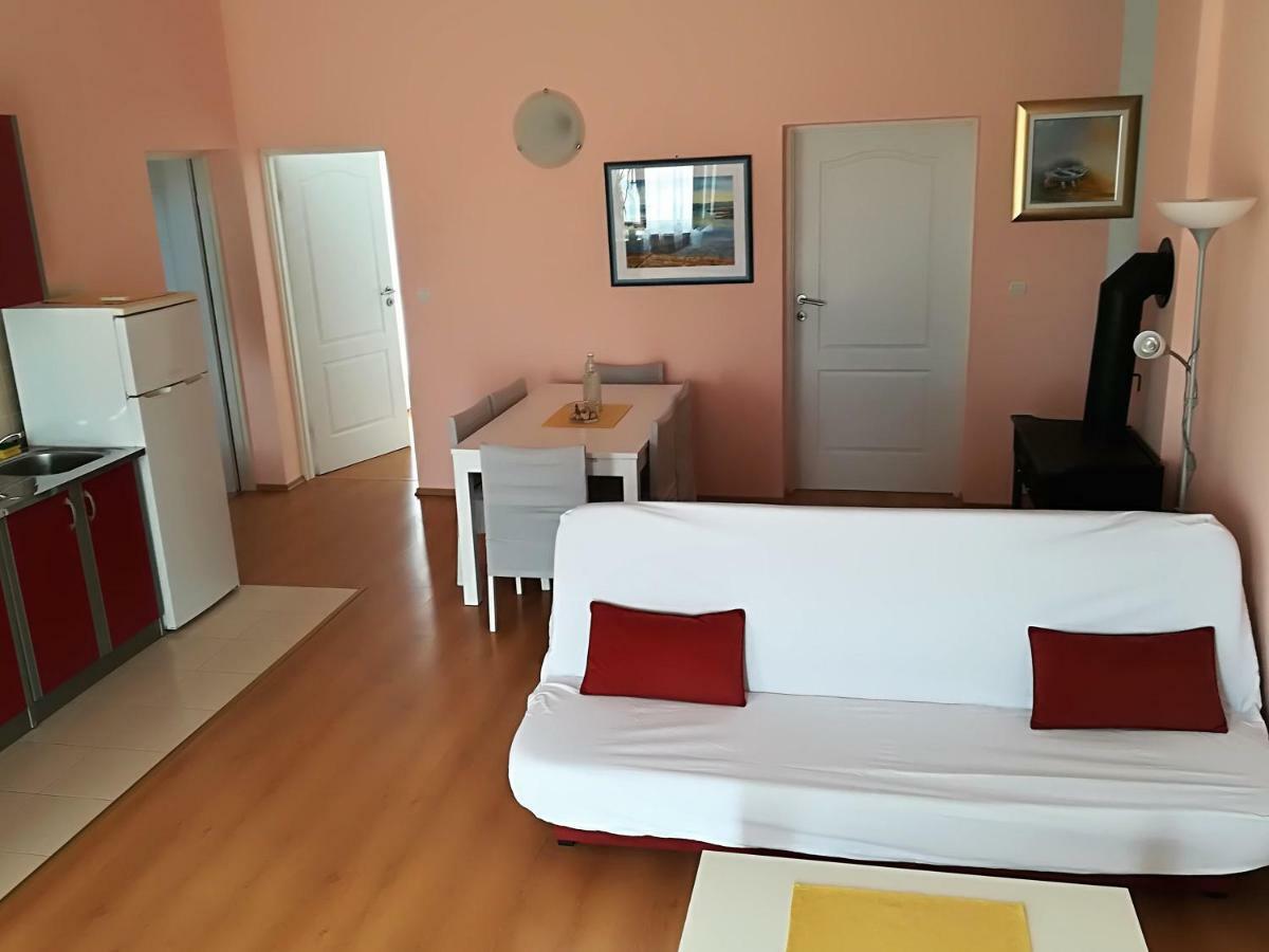 Apartman Rosanda Premuda Exterior photo