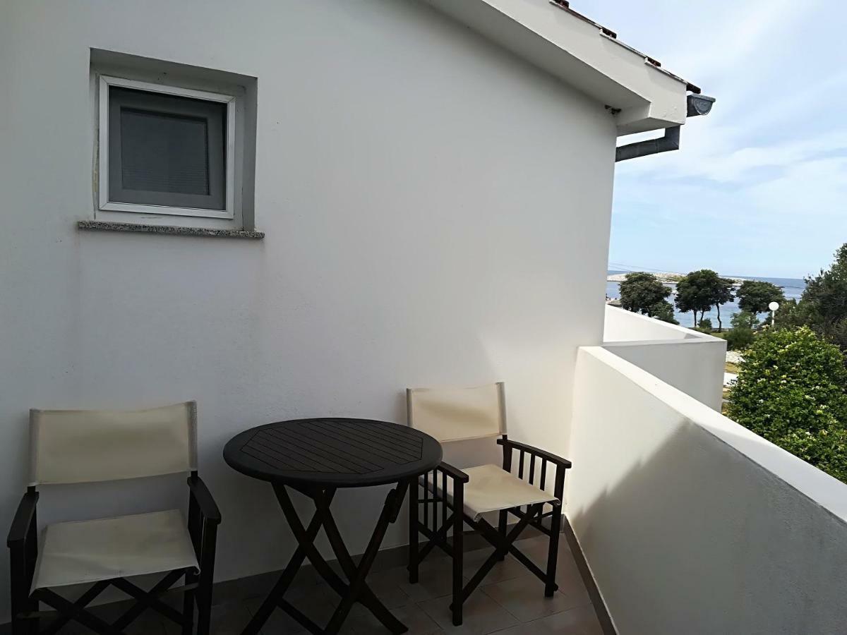 Apartman Rosanda Premuda Exterior photo