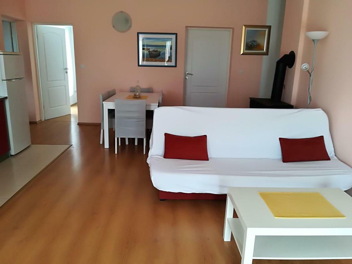 Apartman Rosanda Premuda Exterior photo