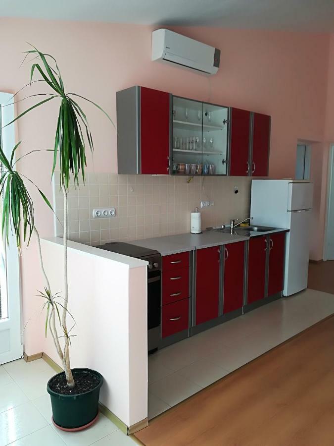 Apartman Rosanda Premuda Exterior photo