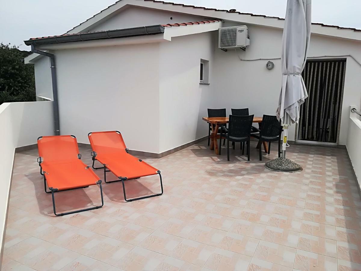 Apartman Rosanda Premuda Exterior photo